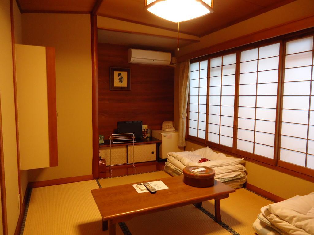 Minshuku Shigemura Atami  Ngoại thất bức ảnh
