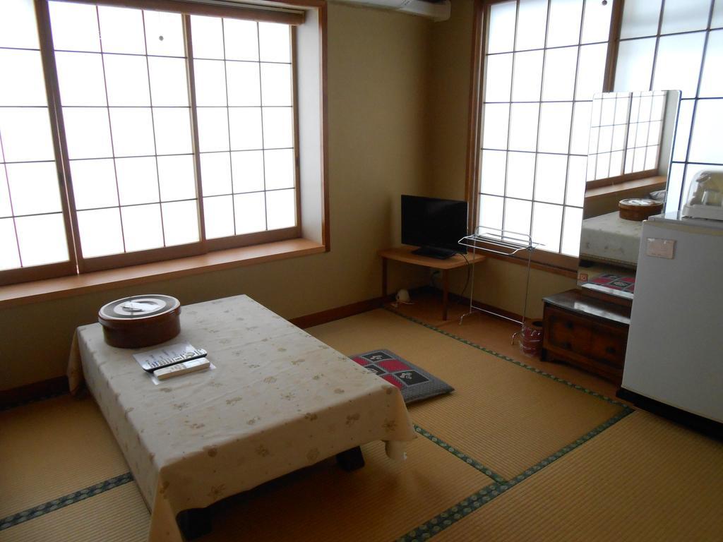 Minshuku Shigemura Atami  Ngoại thất bức ảnh